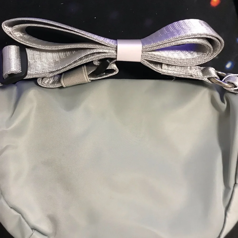 lululemon athletica Light Silver Crossbody Bag All Night Festival Bag Micro 2L